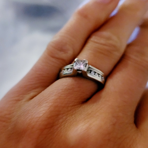 Engagement Ring - Picture 2 of 3